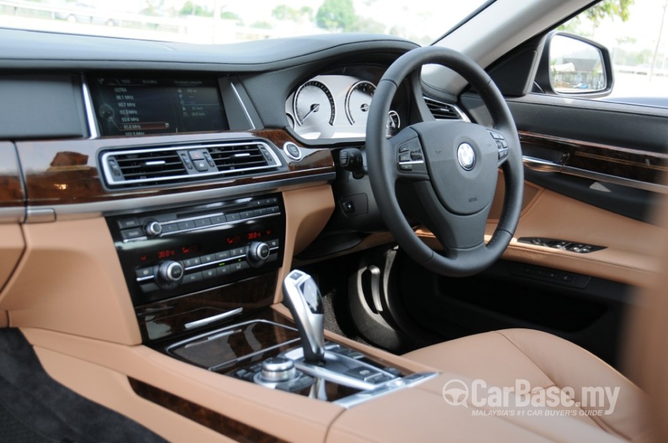 BMW 7 Series F02 LCI (2013) Interior