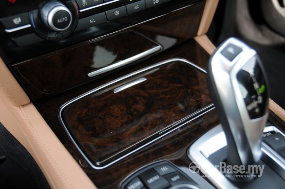 BMW 7 Series F02 LCI (2013) Interior