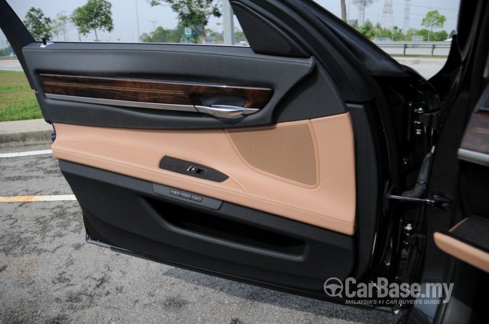 BMW 7 Series F02 LCI (2013) Interior