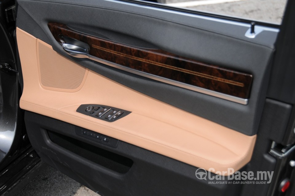 BMW 7 Series F02 LCI (2013) Interior
