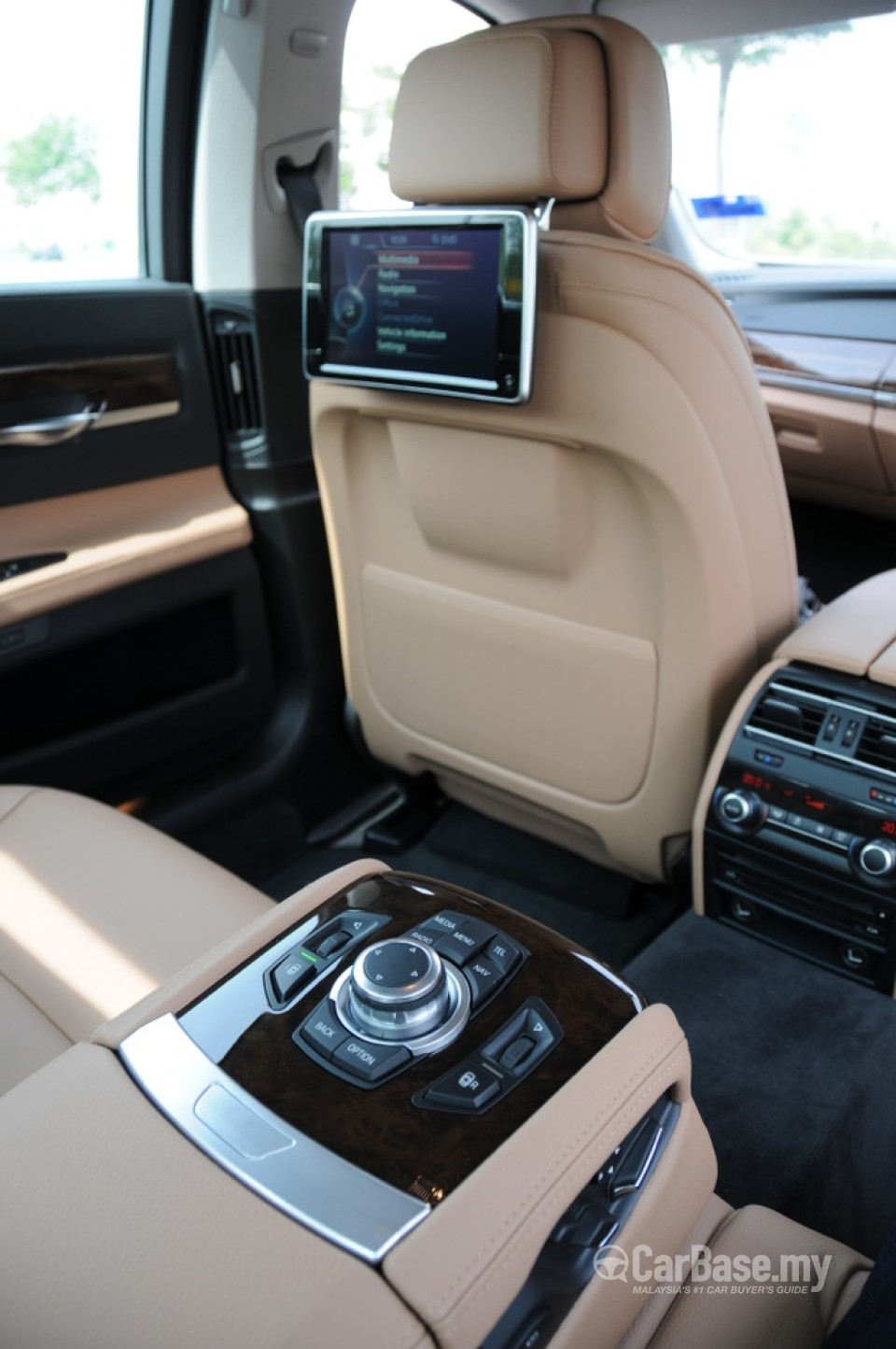 BMW 7 Series F02 LCI (2013) Interior