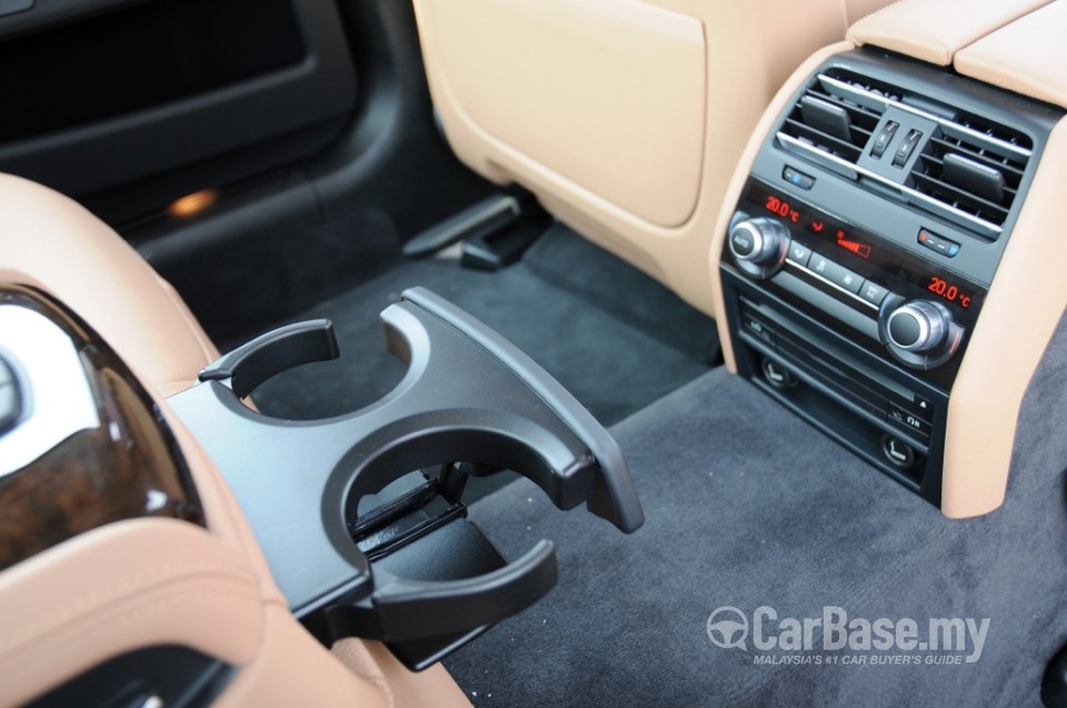 BMW 7 Series F02 LCI (2013) Interior