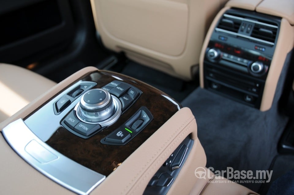 BMW 7 Series F02 LCI (2013) Interior
