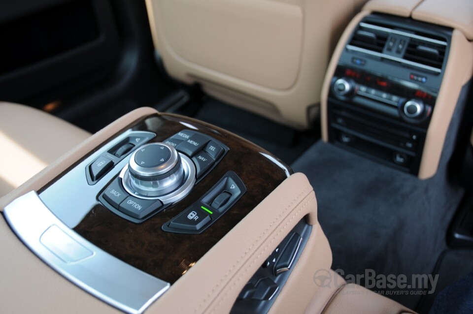 Volkswagen Vento Mk5 facelift (2016) Interior