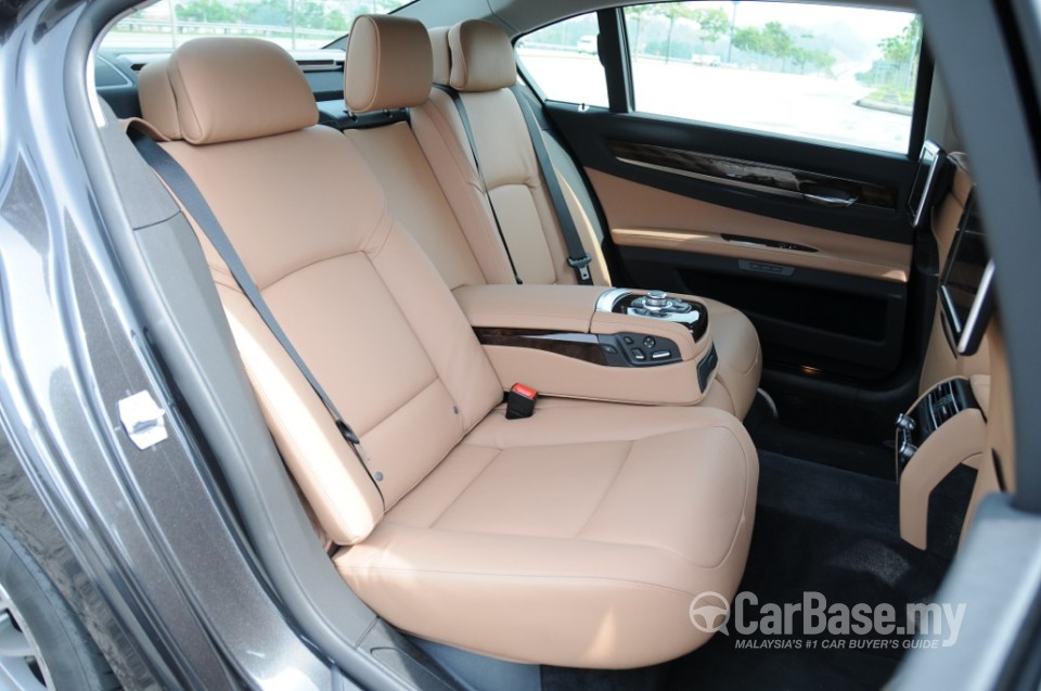 BMW 7 Series F02 LCI (2013) Interior