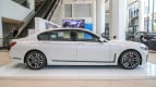 BMW 7 Series Exterior photo