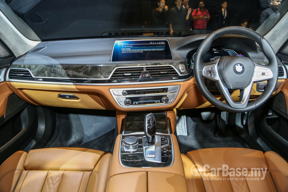 BMW 7 Series G12 LCI (2019) Interior