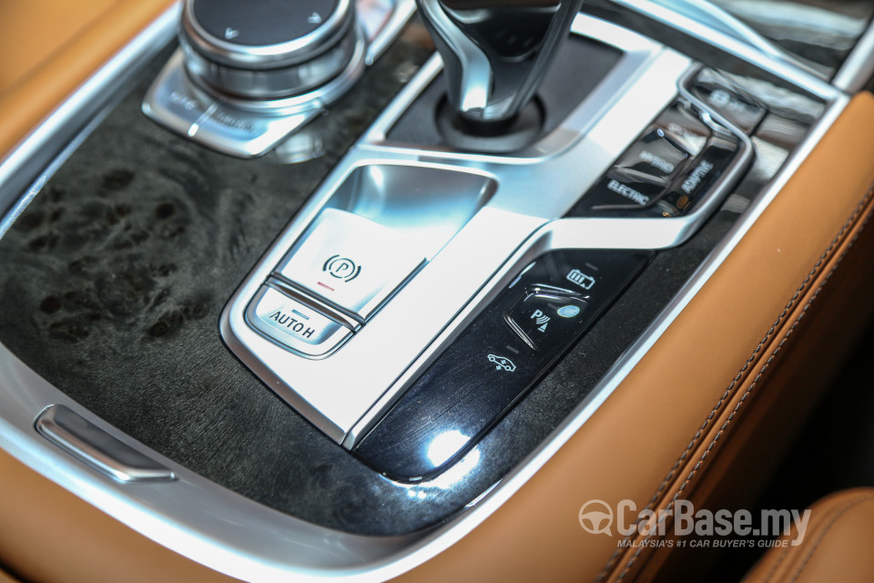 BMW 7 Series G12 LCI (2019) Interior
