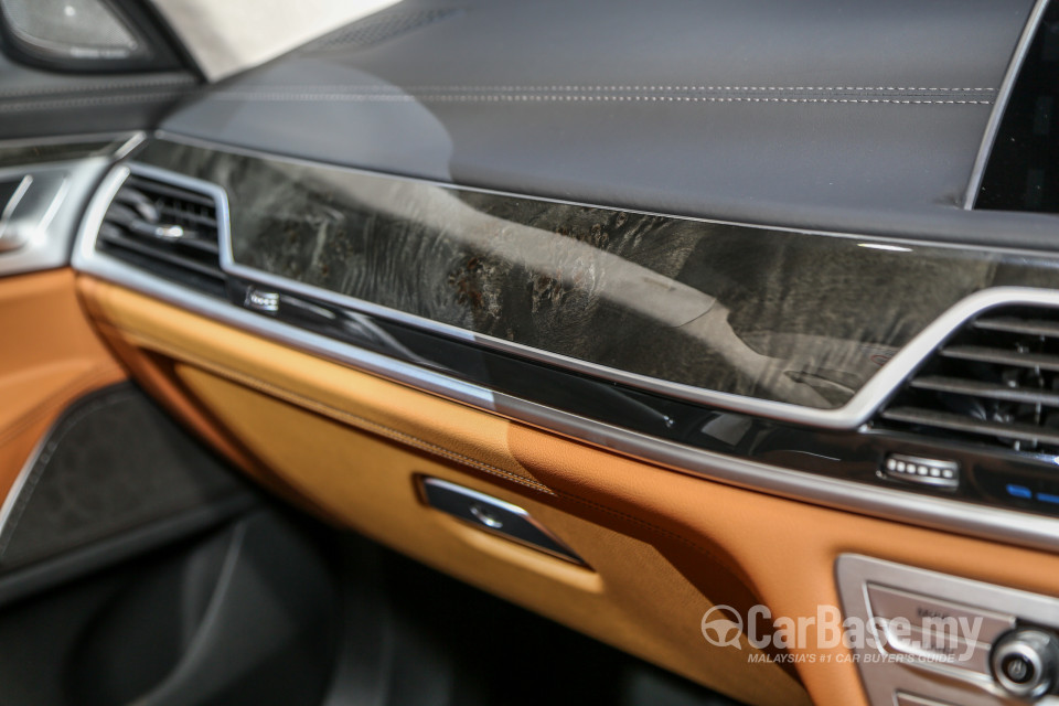 BMW 7 Series G12 LCI (2019) Interior