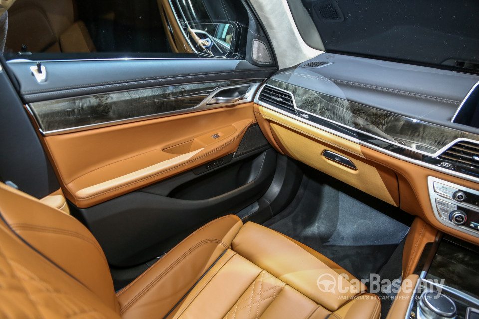 BMW 7 Series G12 LCI (2019) Interior