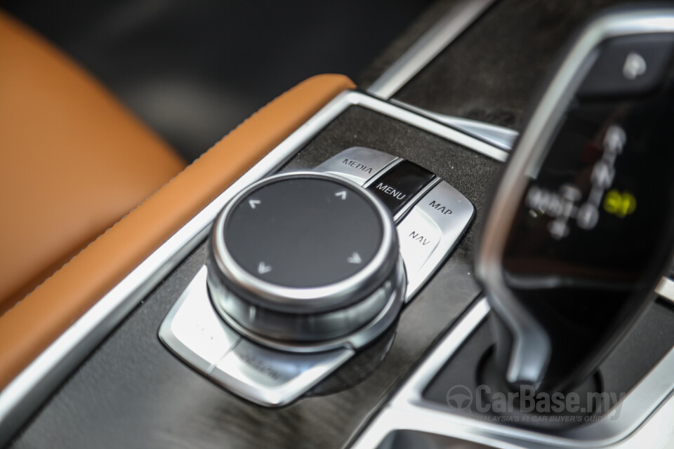 Audi A4 B9 (2016) Interior