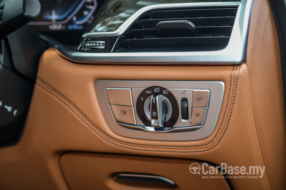 BMW 7 Series G12 LCI (2019) Interior