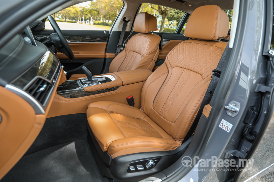 BMW 7 Series G12 LCI (2019) Interior