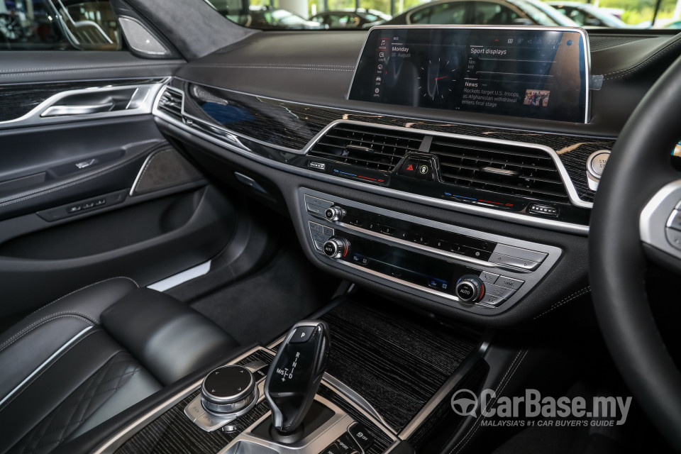 BMW 7 Series G12 LCI (2019) Interior