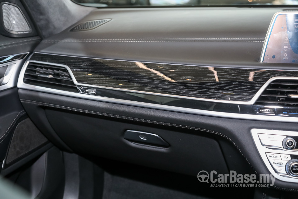 BMW 7 Series G12 LCI (2019) Interior