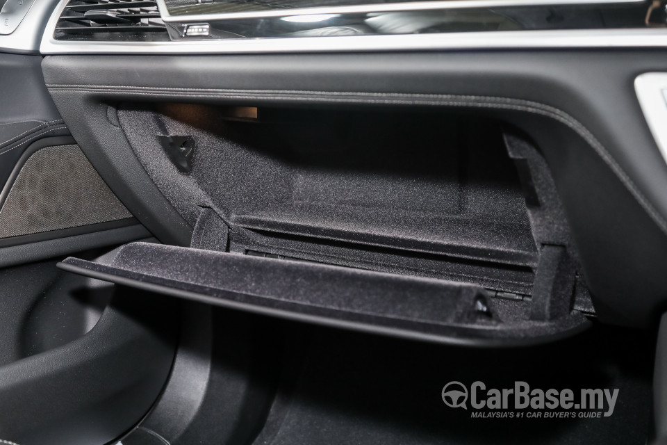 BMW 7 Series G12 LCI (2019) Interior
