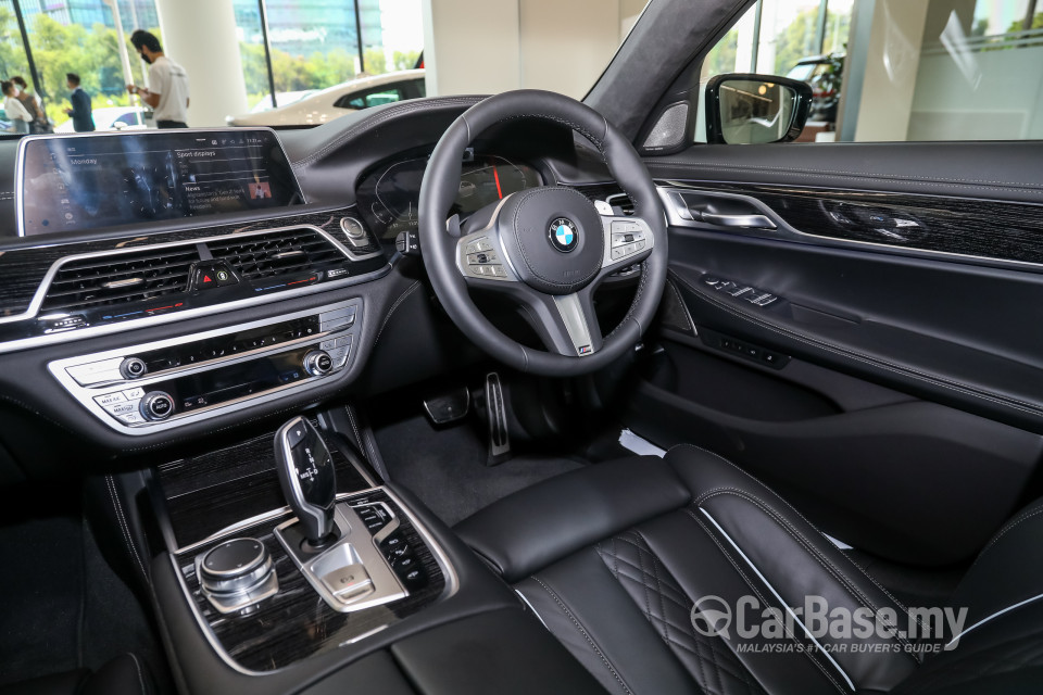 BMW 7 Series G12 LCI (2019) Interior