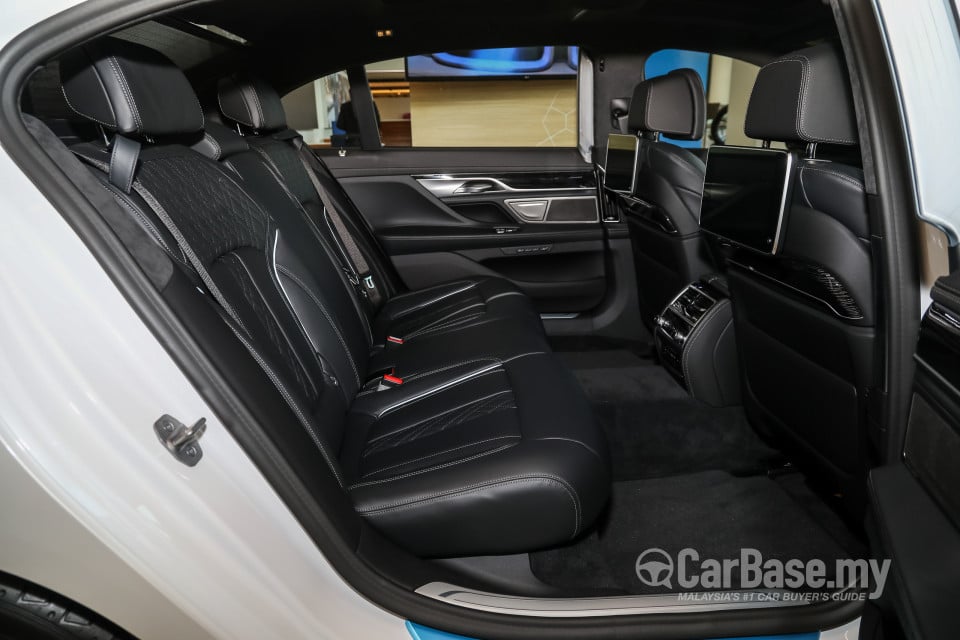 BMW 7 Series G12 LCI (2019) Interior