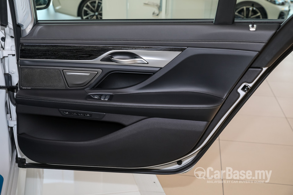 BMW 7 Series G12 LCI (2019) Interior
