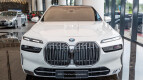 BMW 7 Series Exterior photo