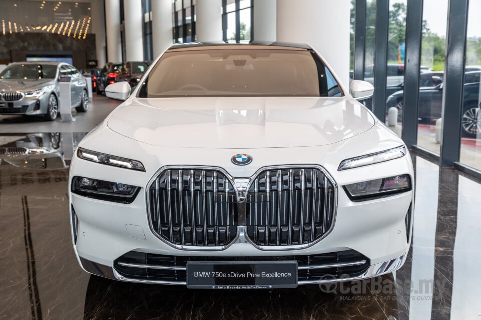 BMW 7 Series G70 (2023) Exterior