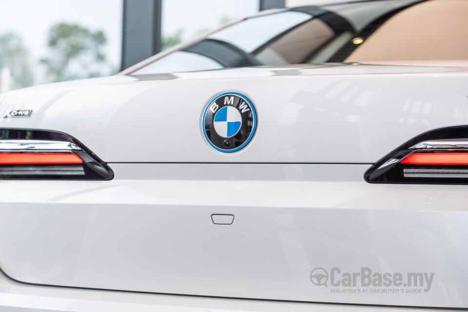 BMW 7 Series G70 (2023) Exterior