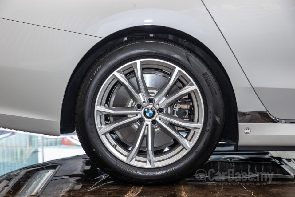 BMW 7 Series G70 (2023) Exterior
