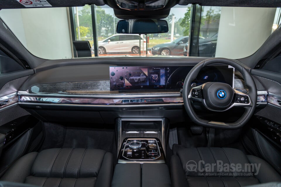 BMW 7 Series G70 (2023) Interior