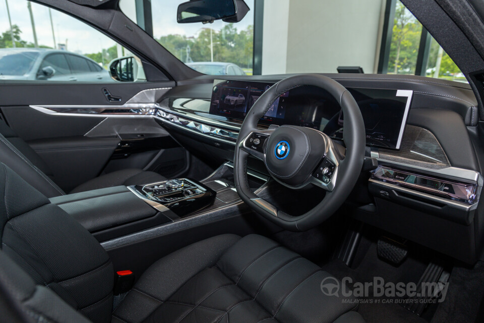 BMW 7 Series G70 (2023) Interior