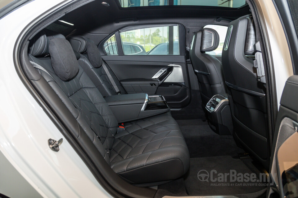BMW 7 Series G70 (2023) Interior