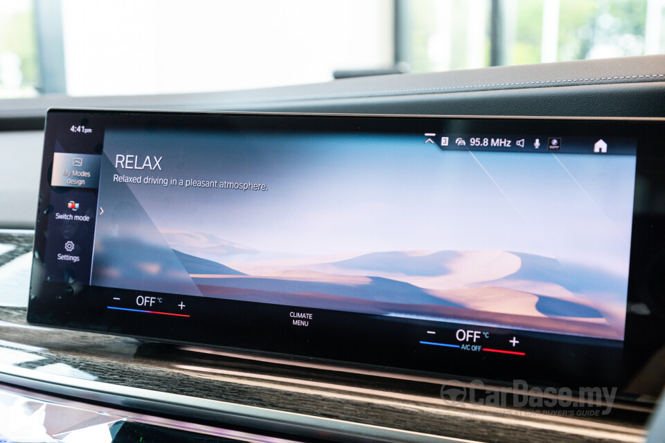 BMW 7 Series G70 (2023) Interior