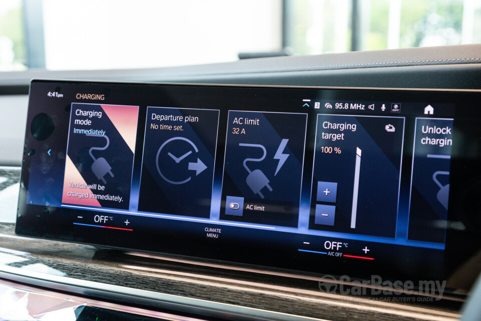 BMW 7 Series G70 (2023) Interior