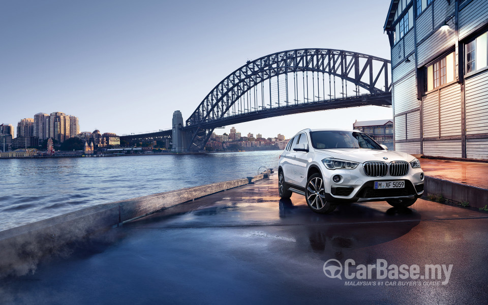BMW X1 F48 (2015) Exterior