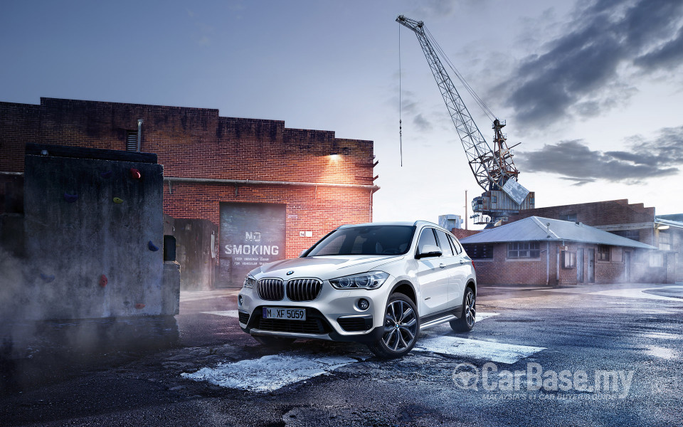 BMW X1 F48 (2015) Exterior
