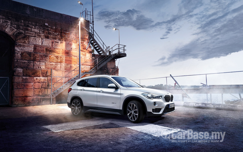 BMW X1 F48 (2015) Exterior