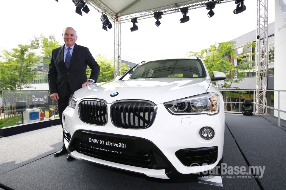 BMW X1 F48 (2015) Exterior