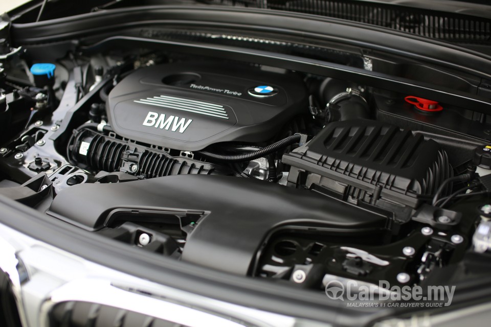 BMW X1 F48 (2015) Exterior