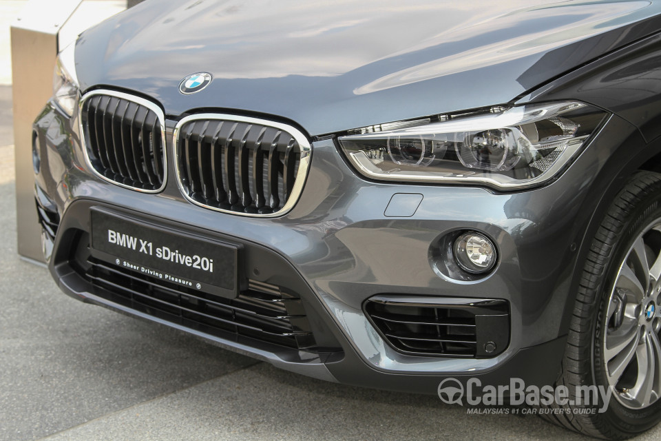 BMW X1 F48 (2015) Exterior