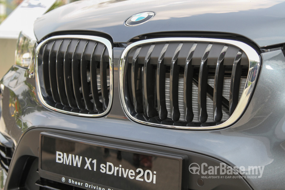 BMW X1 F48 (2015) Exterior