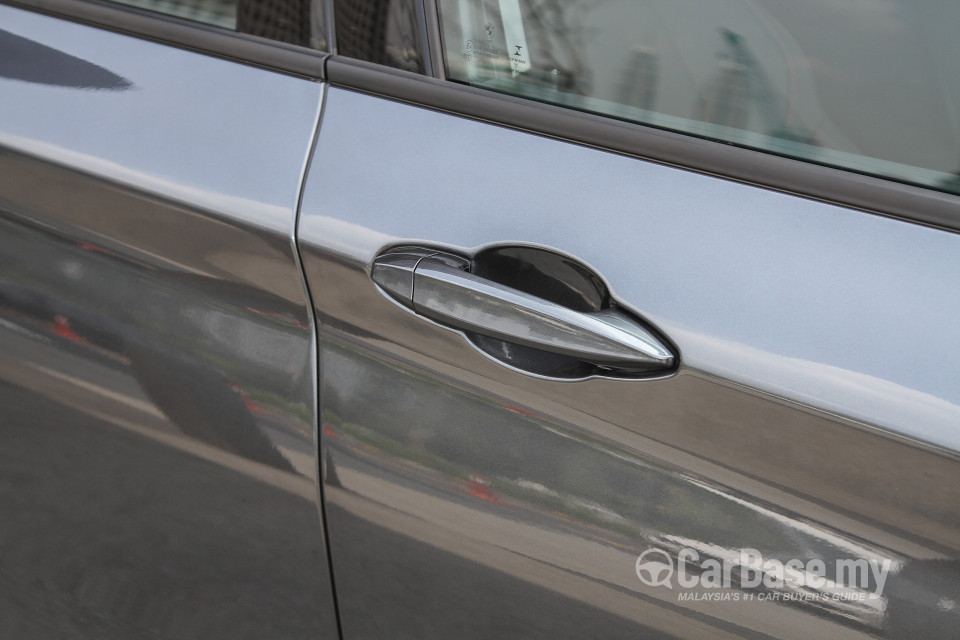 BMW X1 F48 (2015) Exterior