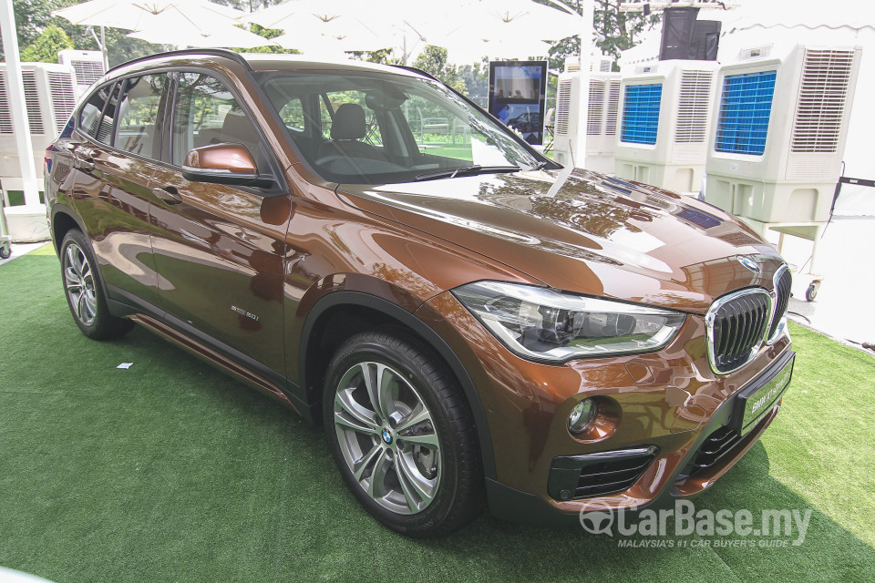 BMW X1 F48 (2015) Exterior