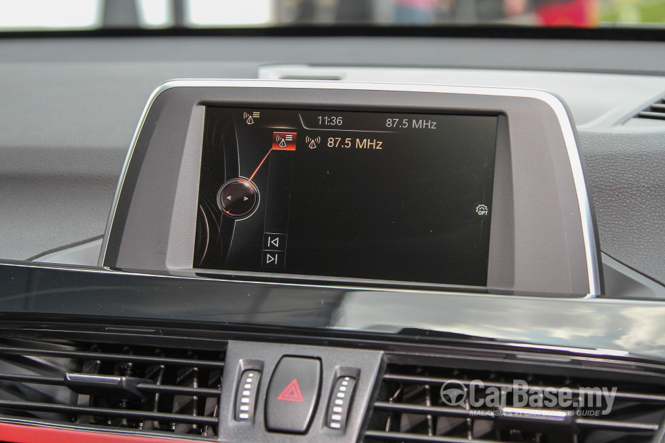 BMW X1 F48 (2015) Interior