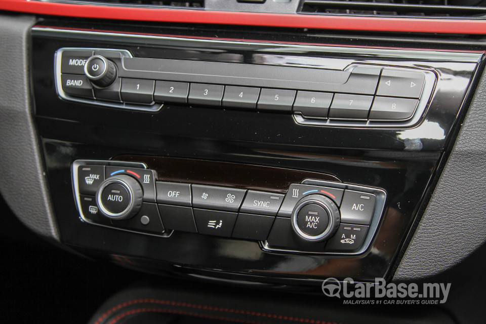BMW X1 F48 (2015) Interior