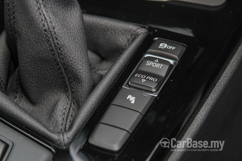 BMW X1 F48 (2015) Interior