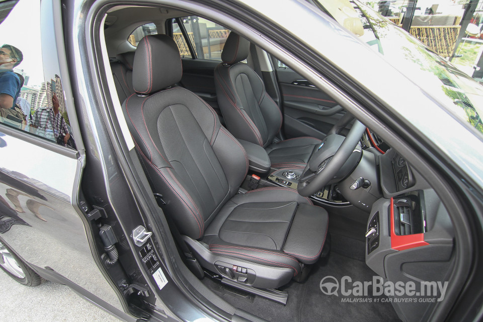 BMW X1 F48 (2015) Interior