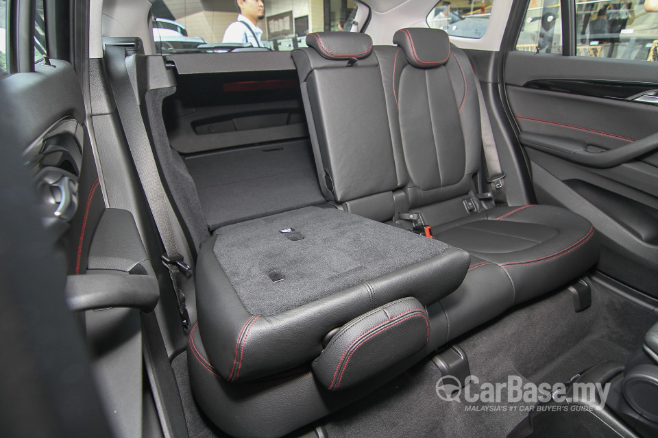 BMW X1 F48 (2015) Interior