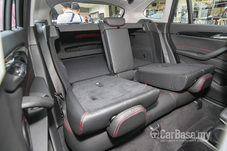 BMW X1 F48 (2015) Interior