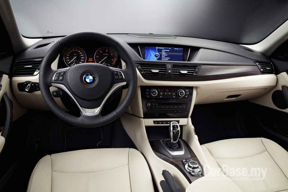 BMW X1 E84 LCI (2012) Interior