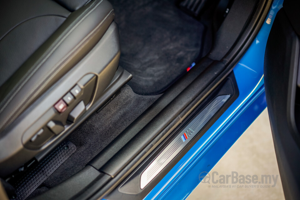 Chevrolet Cruze J300 (2012) Interior