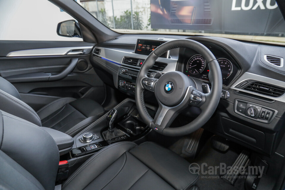 Proton Exora Mk1 RC (2019) Interior